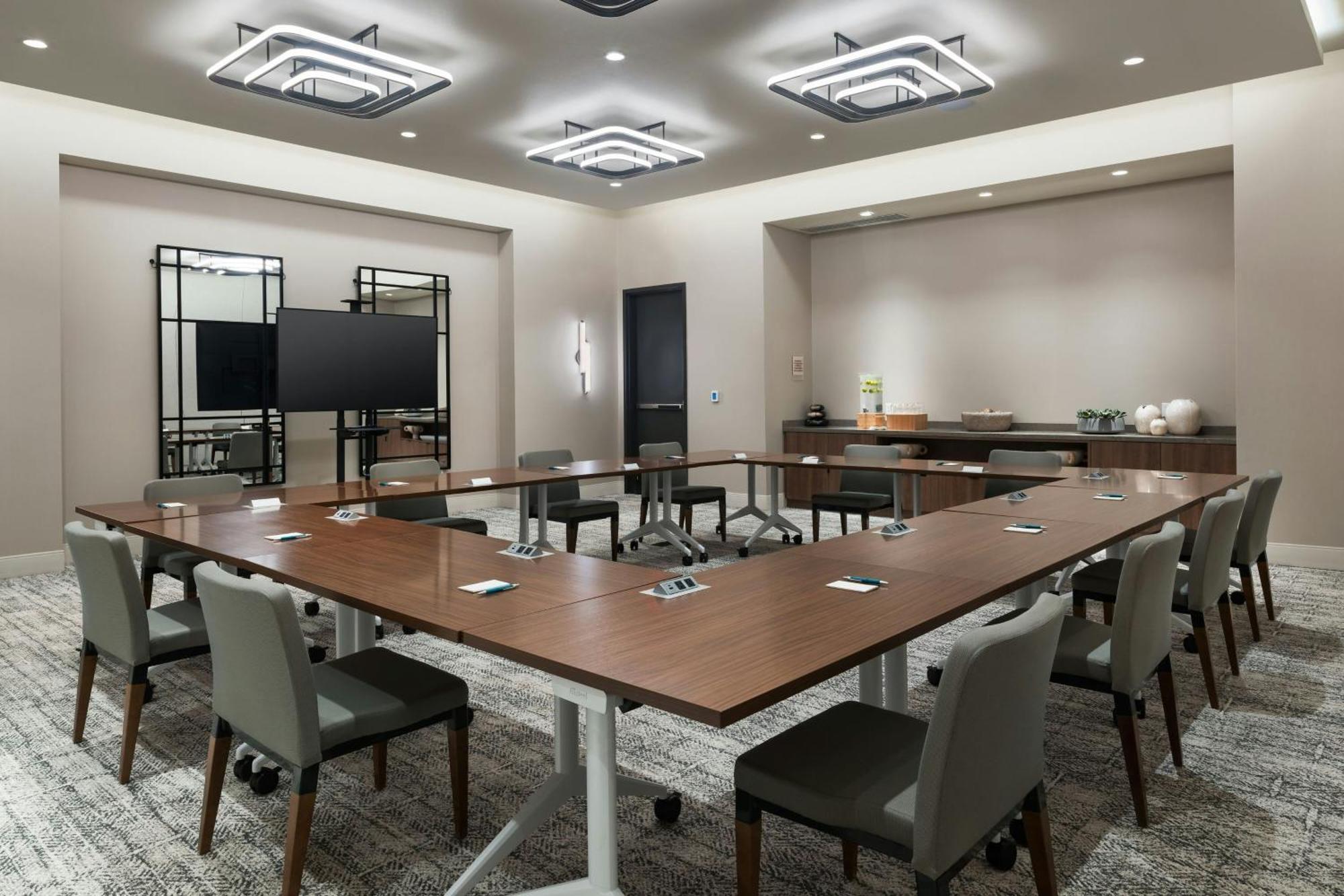 Element Reno Experience District Hotel Bagian luar foto
