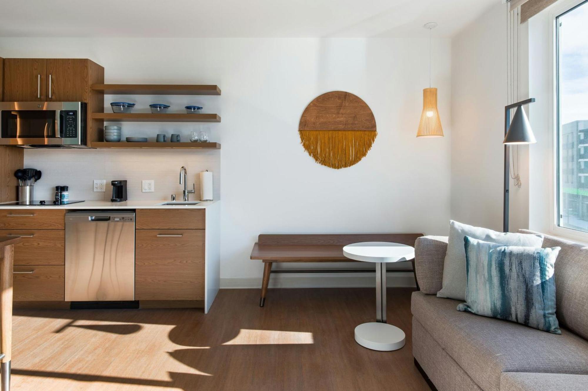 Element Reno Experience District Hotel Bagian luar foto