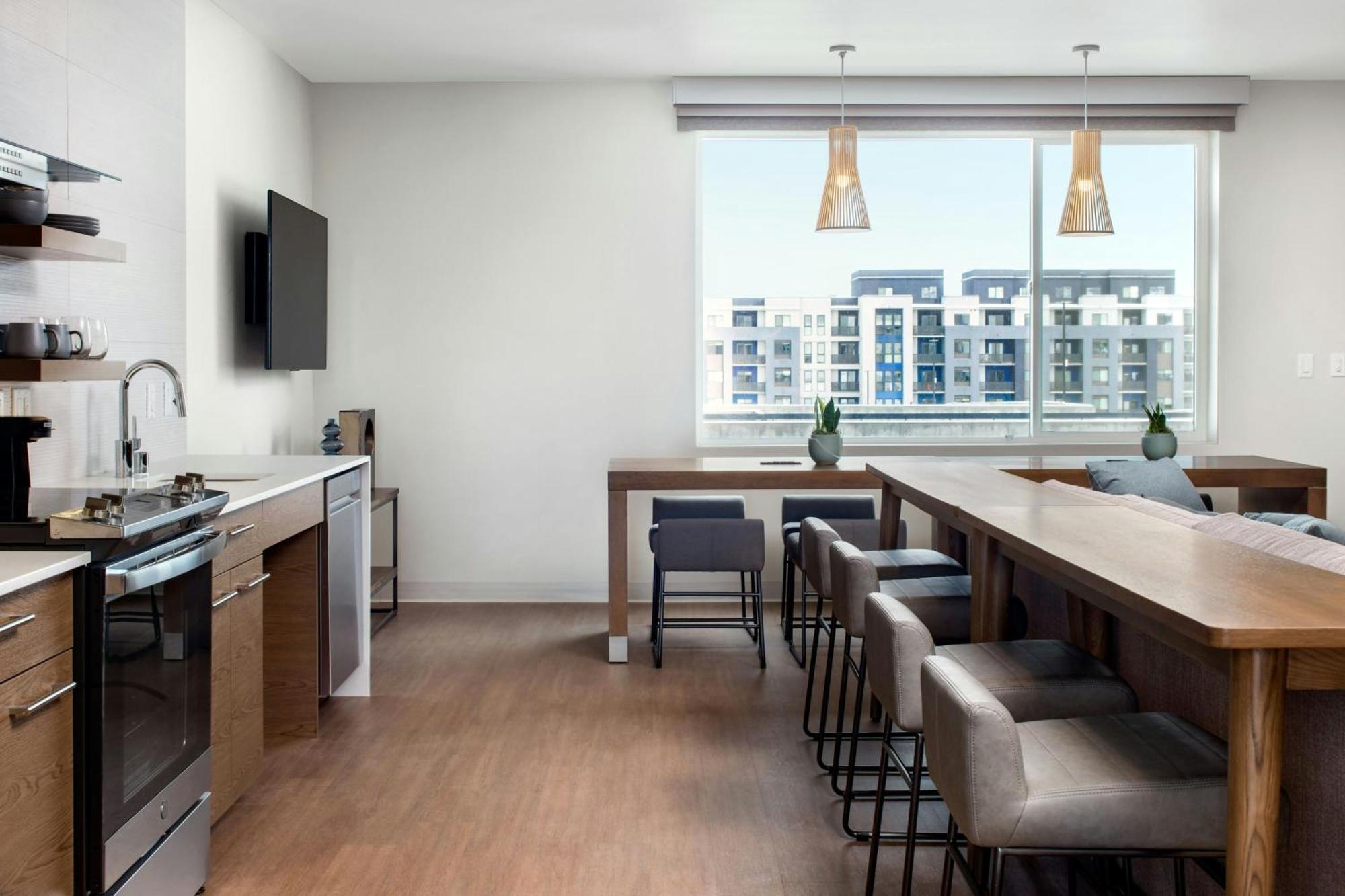 Element Reno Experience District Hotel Bagian luar foto