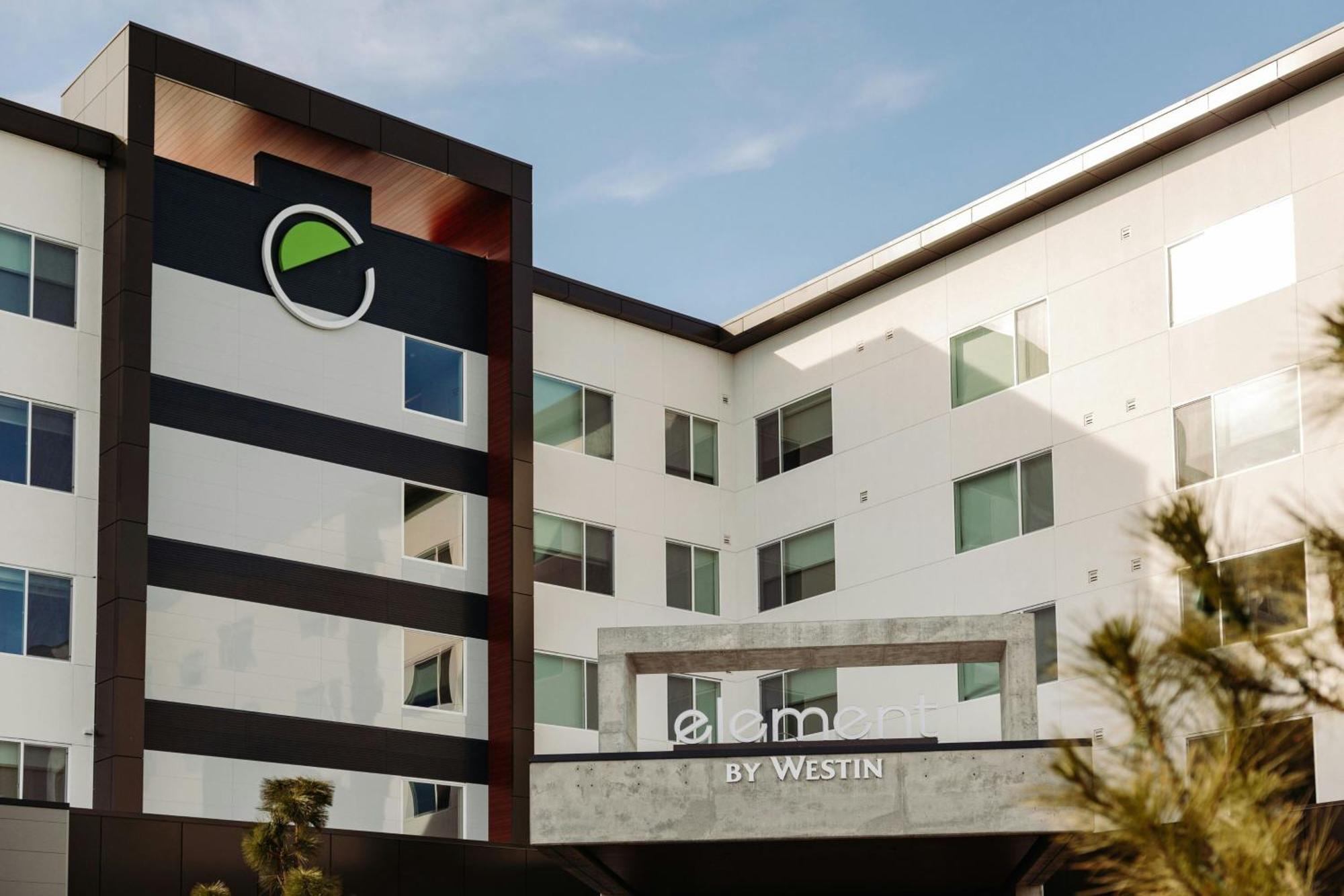 Element Reno Experience District Hotel Bagian luar foto