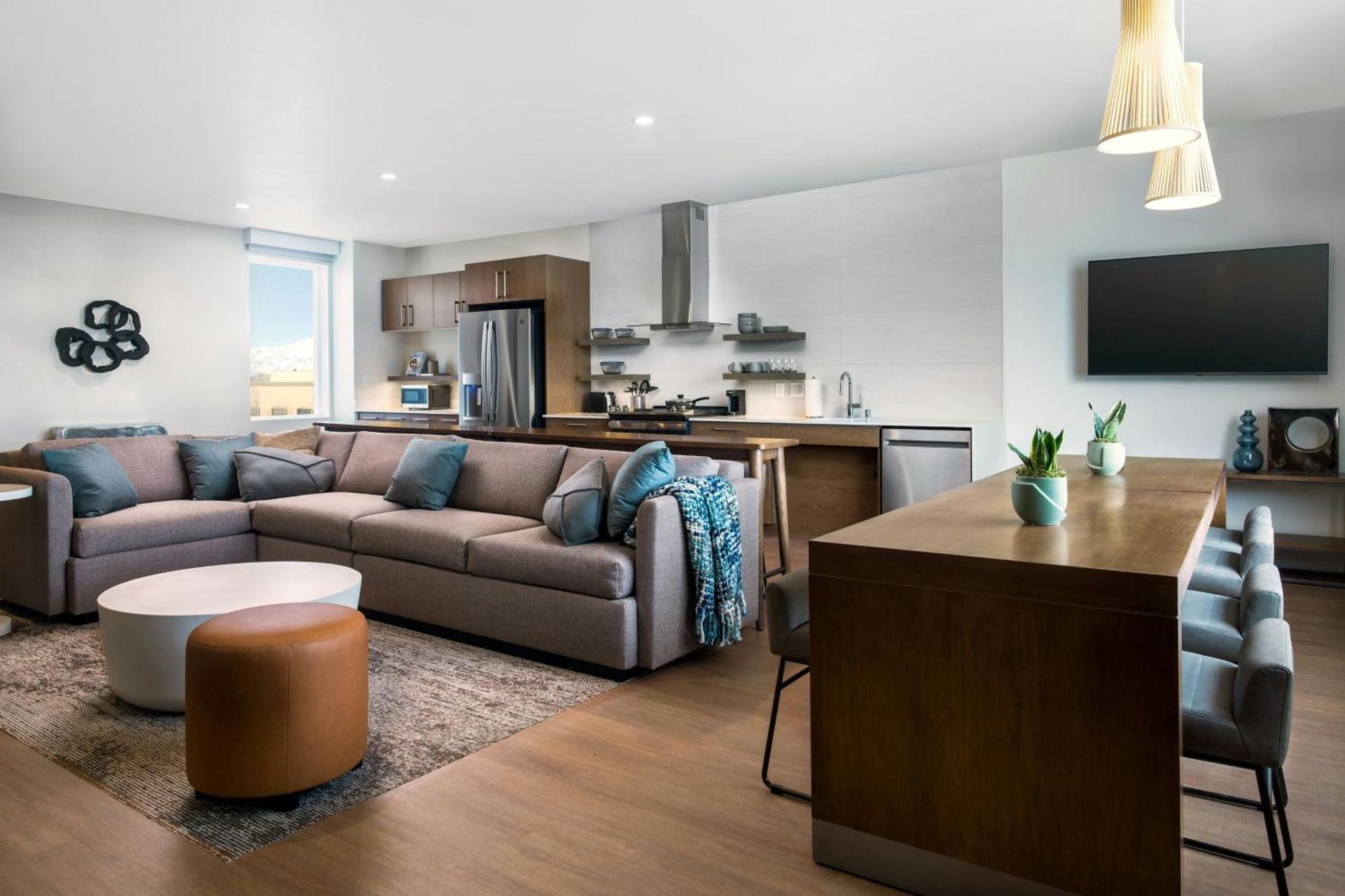 Element Reno Experience District Hotel Bagian luar foto