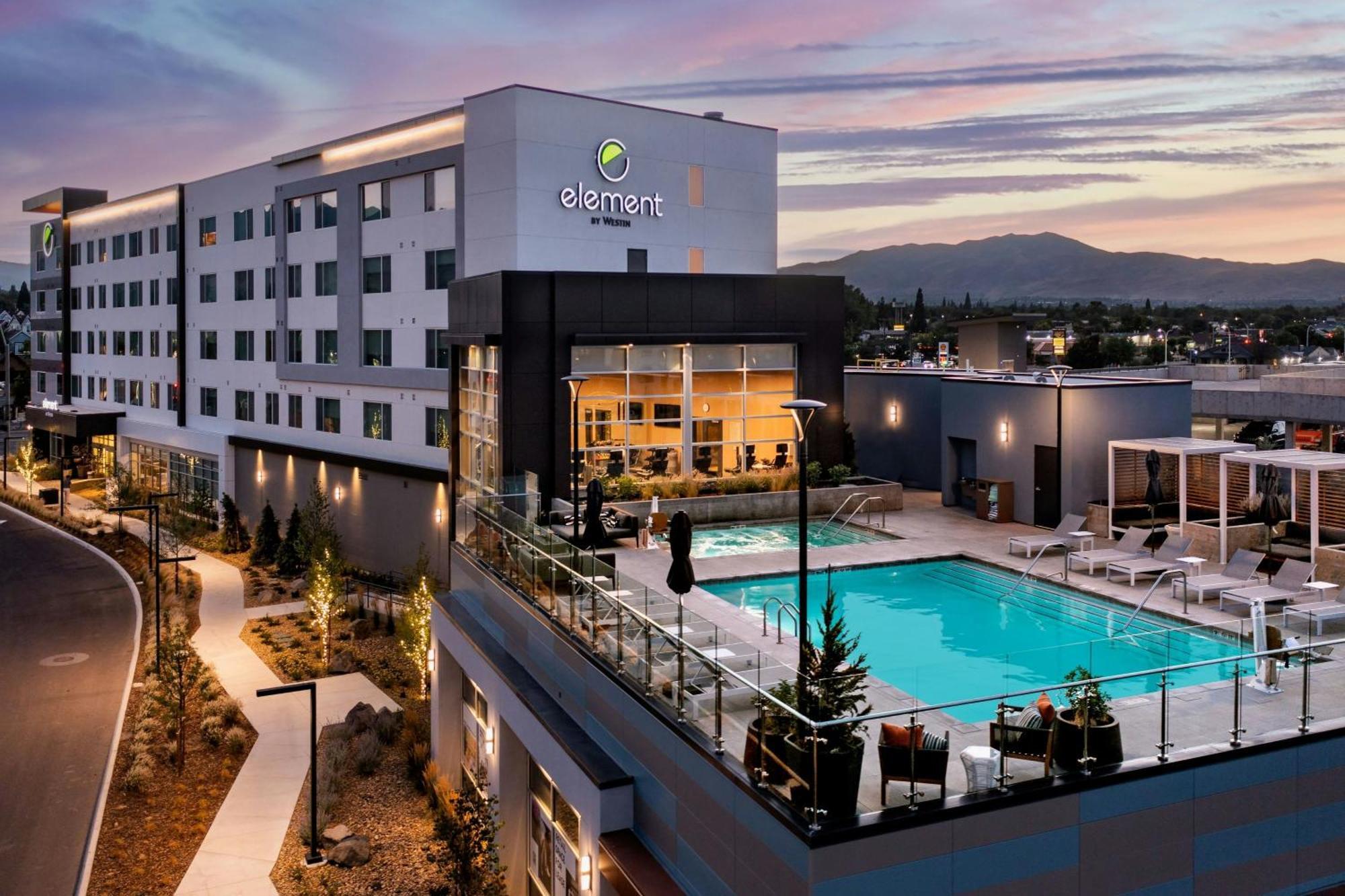 Element Reno Experience District Hotel Bagian luar foto